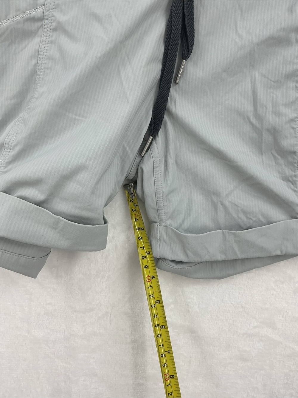 lululemon athletica Light Gray Drawstring Athletic Shorts 897 - Picture 4 of 7